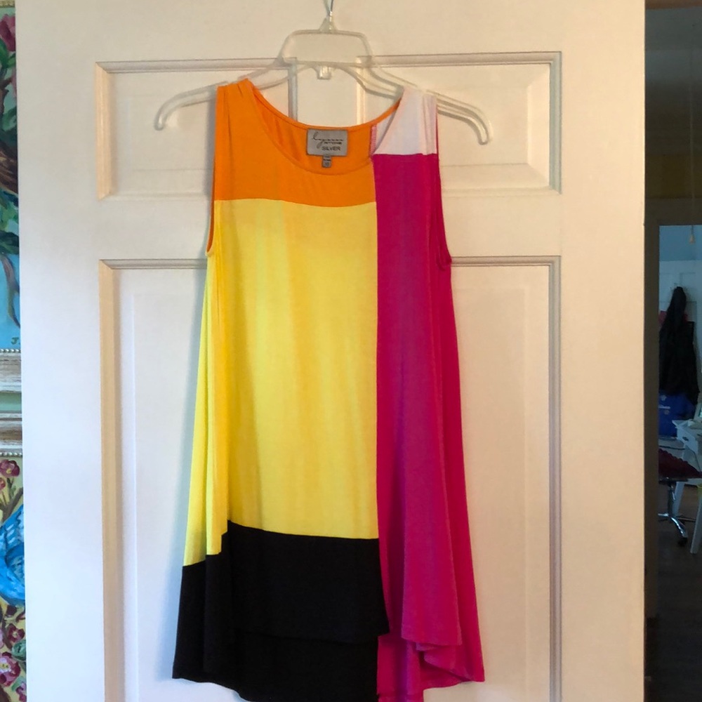 Color-Blocked Swing Top